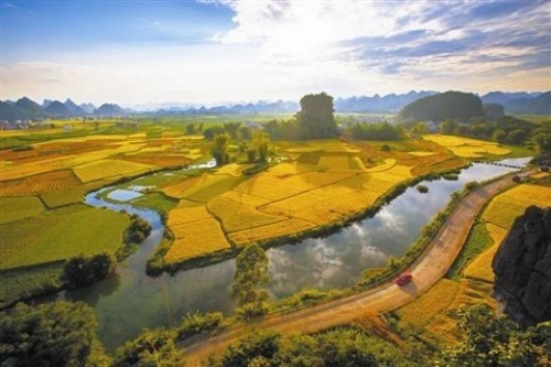 破局全域旅游，鄉(xiāng)村旅游解圍